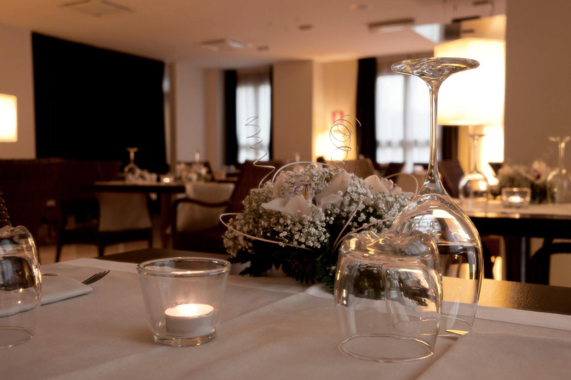 Hotel Delle Fiere Mozzate Restaurante foto